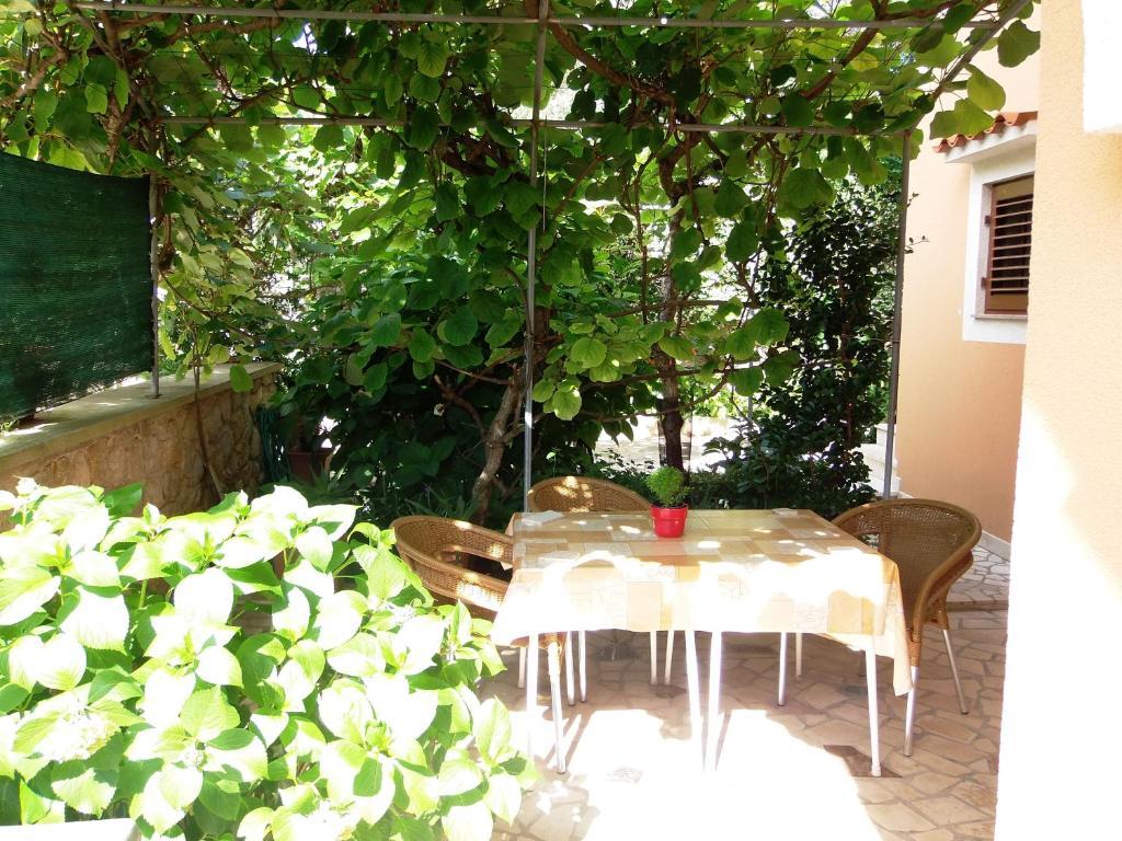 Apartments Beba Mali Lošinj Habitación foto