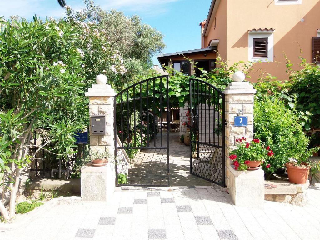 Apartments Beba Mali Lošinj Habitación foto