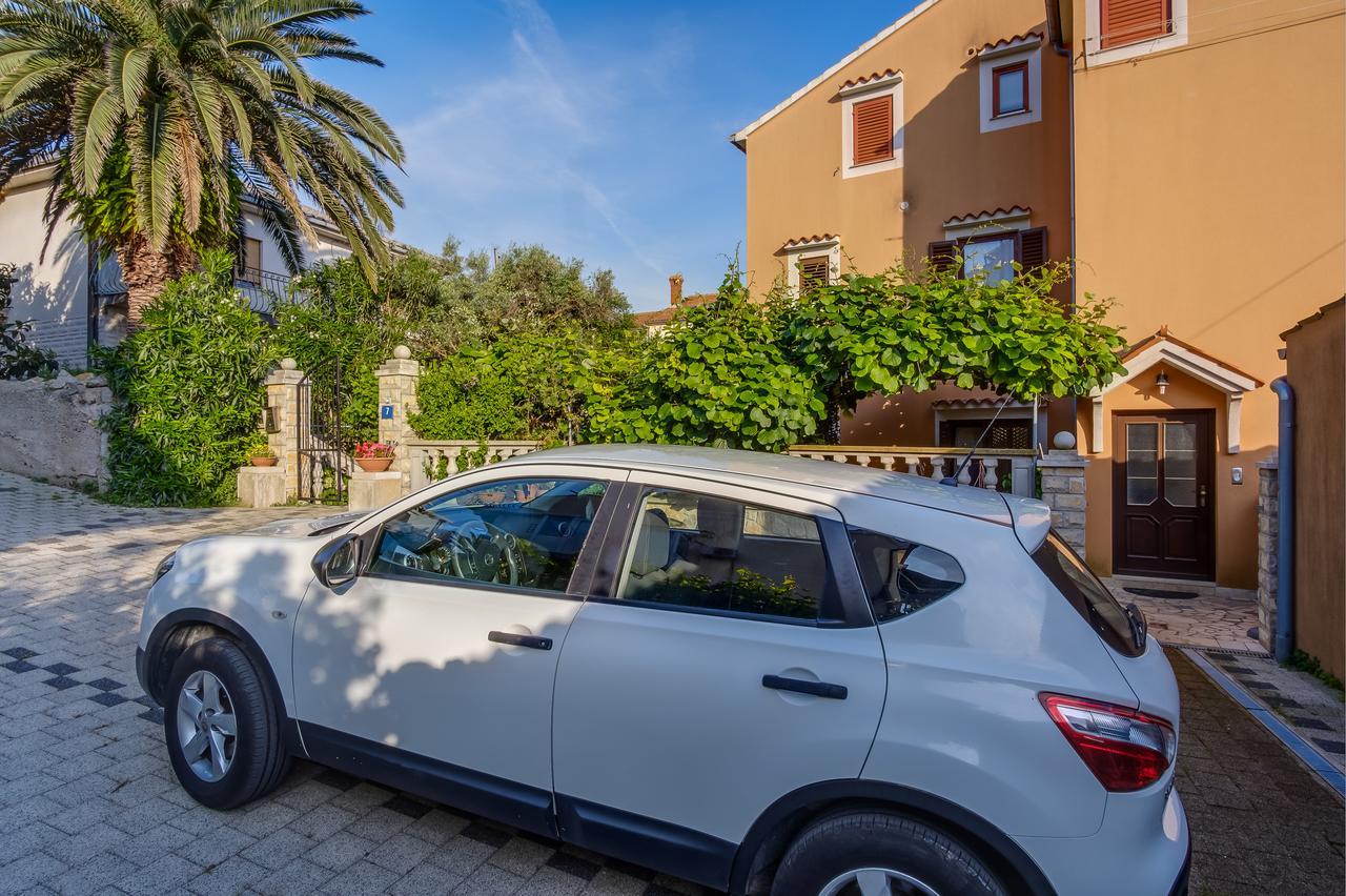 Apartments Beba Mali Lošinj Exterior foto
