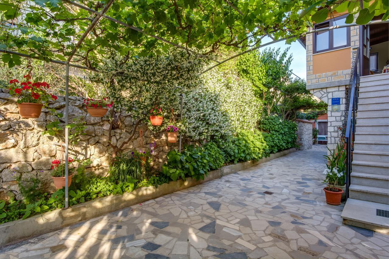 Apartments Beba Mali Lošinj Exterior foto